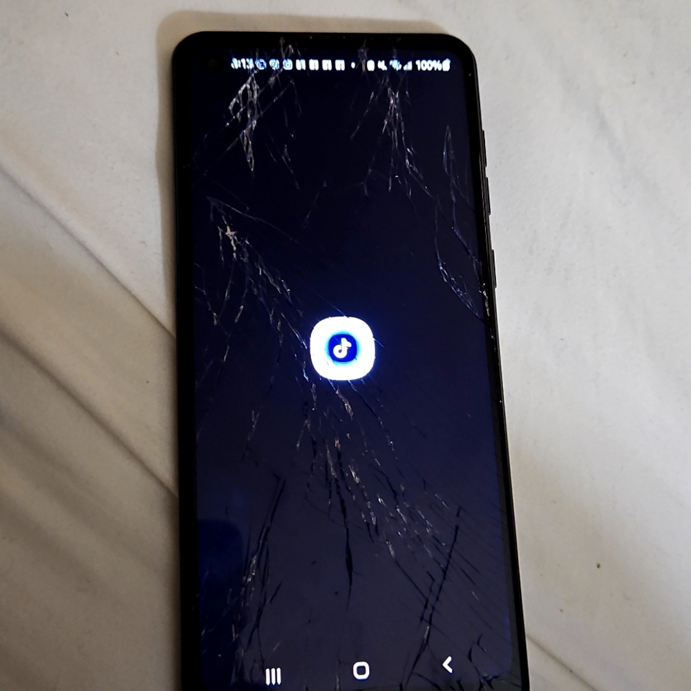 Tik tok installed on a samsung galaxy A21 OPEN TO OFFERS